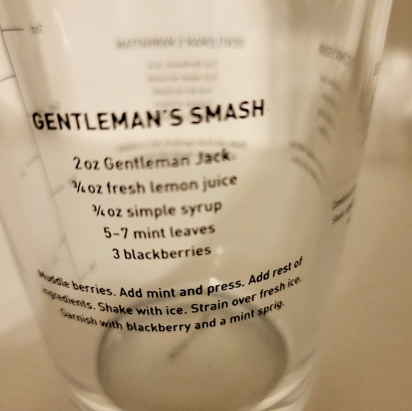 Gentlemen Jack Glass Shaker - Picture 5 of 6